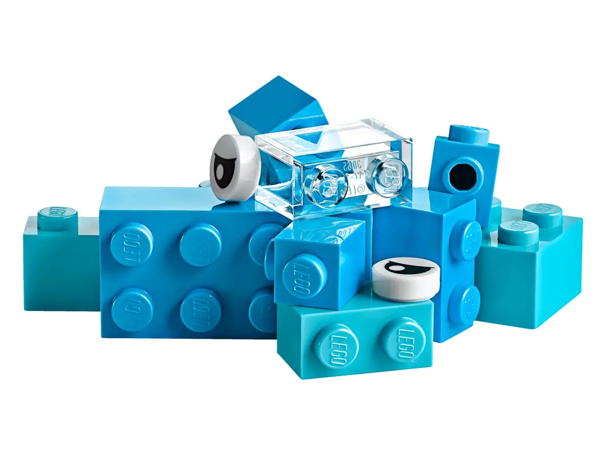 Lego Classic 10713 Creative Suitcase