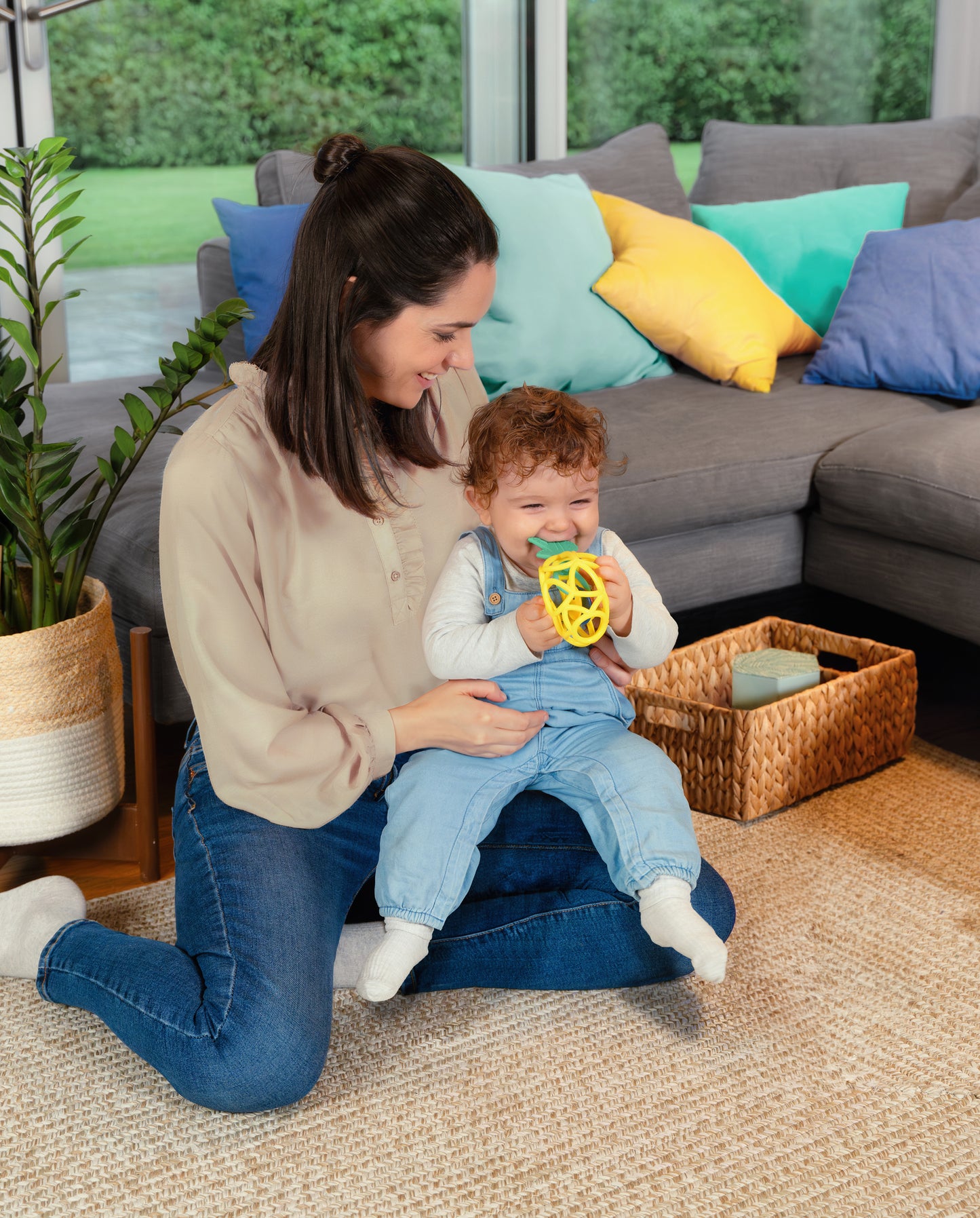 Ravensburger Rattle Teether: Pineapple