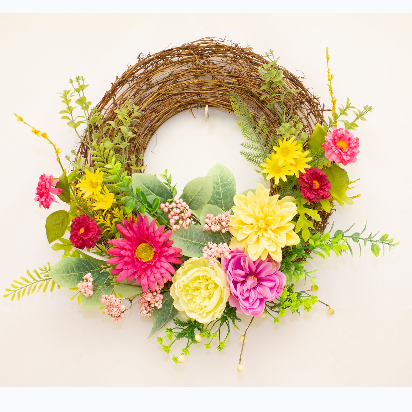 Enchante Dahlia Garden Vine Wreath 55cms