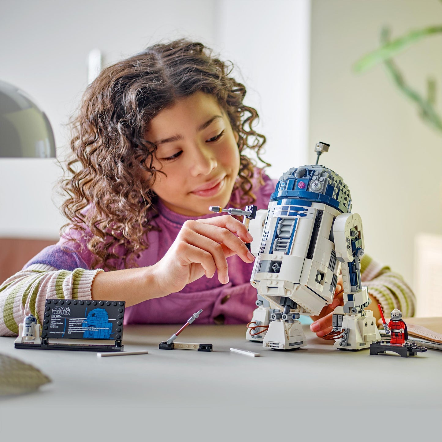 Lego Star Wars TM 75379 Buildable R2D2
