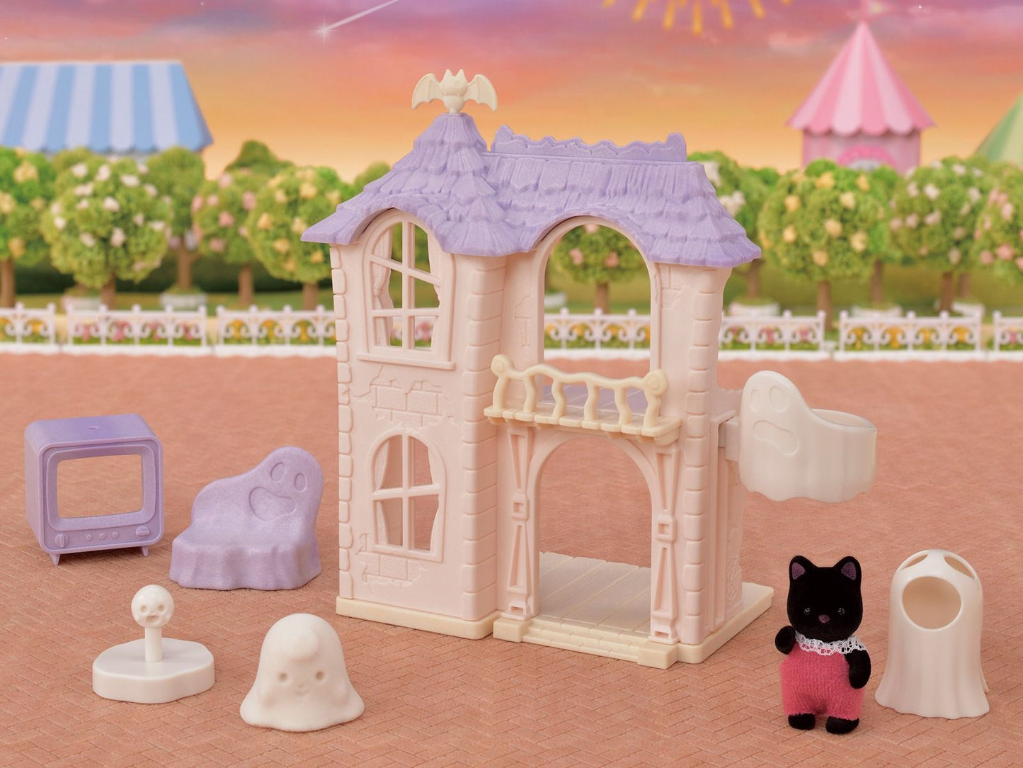 Sylvanian Families Spooky Surprise House