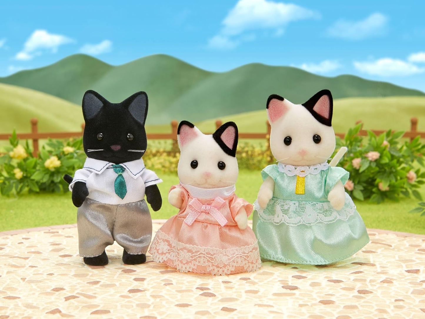 Sylvanian Families Tuxedo Cat Family Set of 3