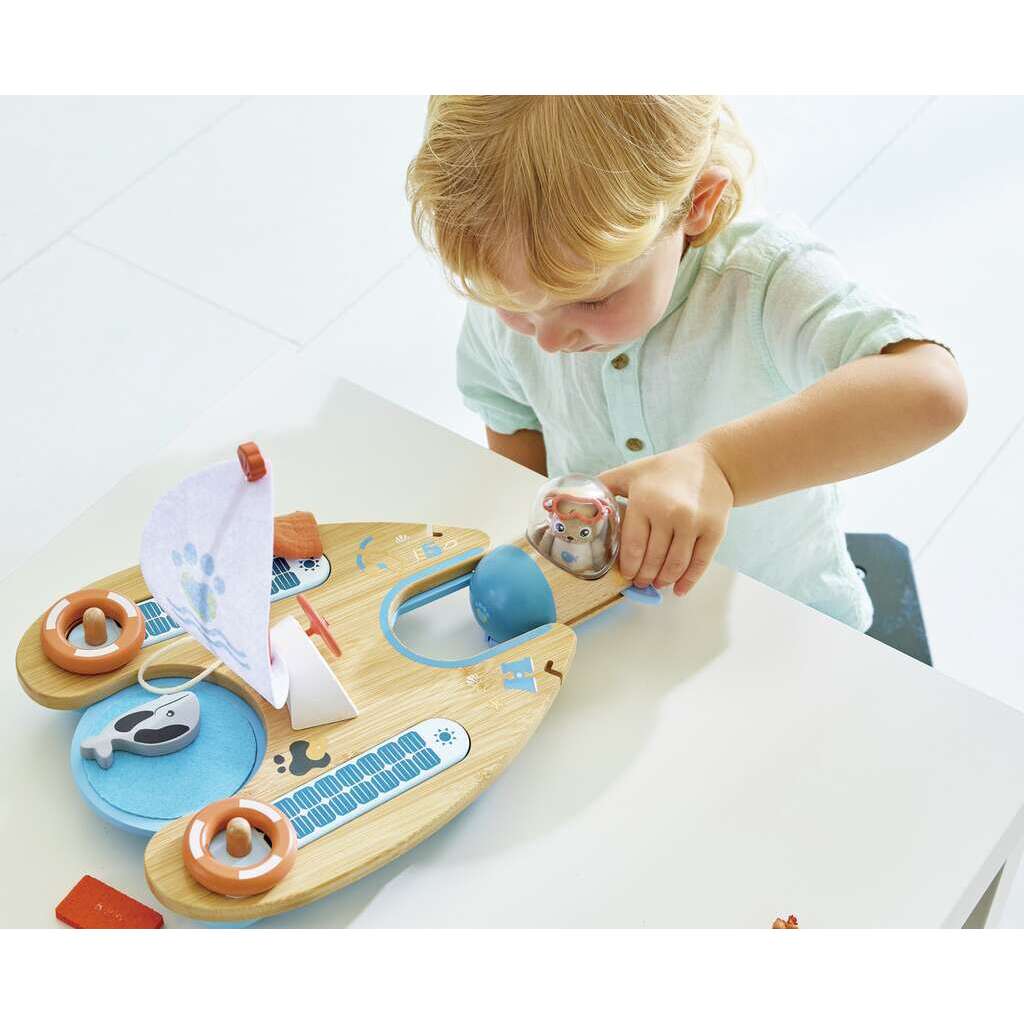 Hape Eco Catamaran Rescue
