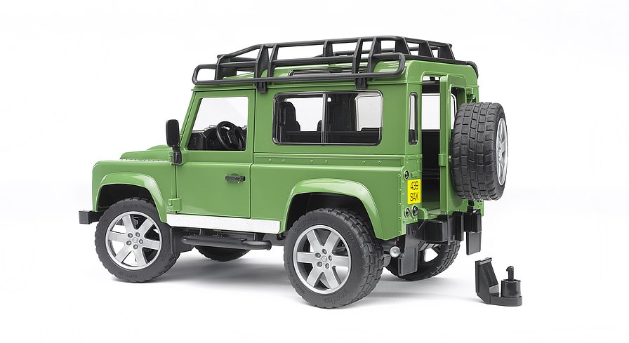 Bruder Land Rover Defender Station Wagon