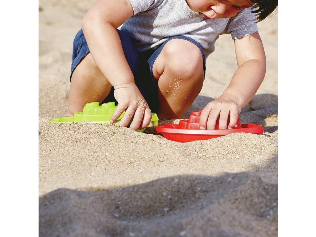 Hape Beach and Bath Boats