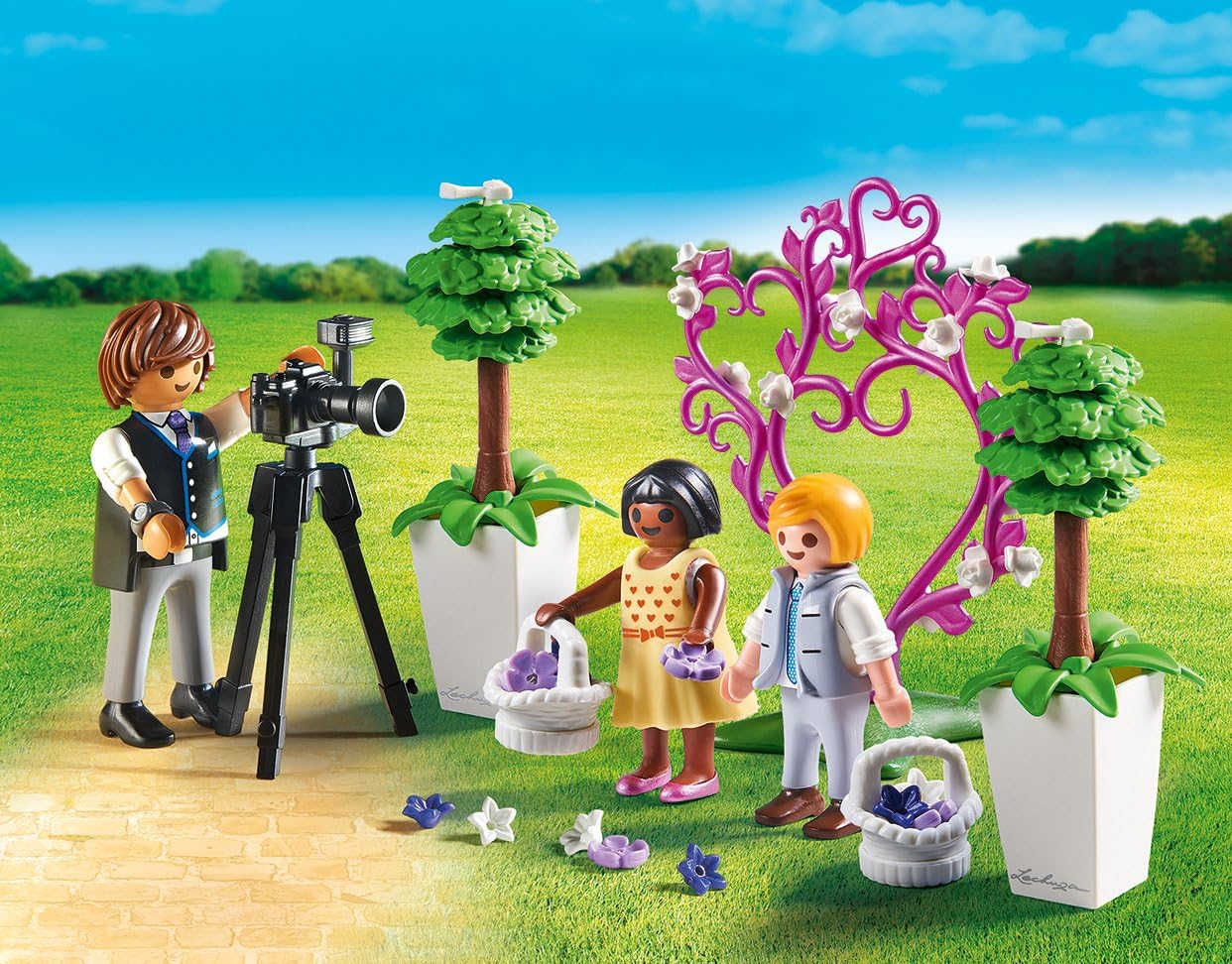 Playmobil 9230 City Life Flower Children and Photographer