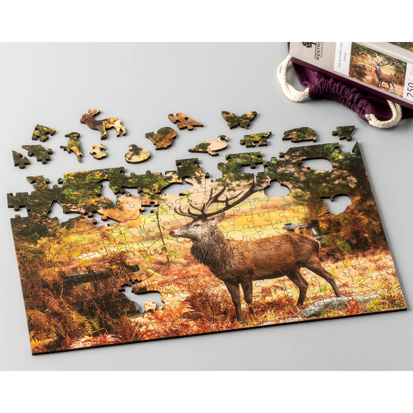 Wentworth Wooden Puzzles The Autumn Stag - Maxi 250 Pieces