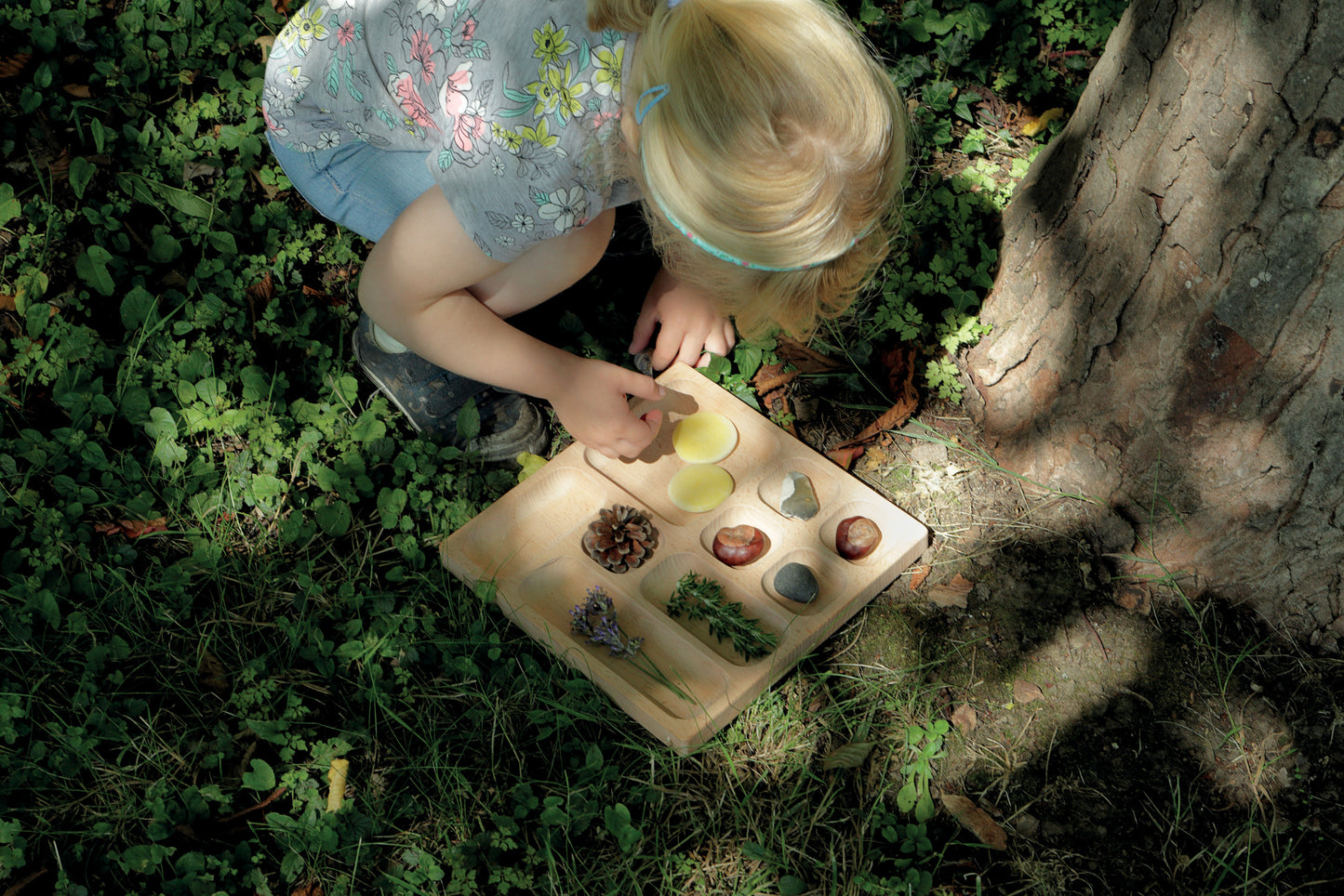 Yellow Door Natural Tinker Tray (9 section)