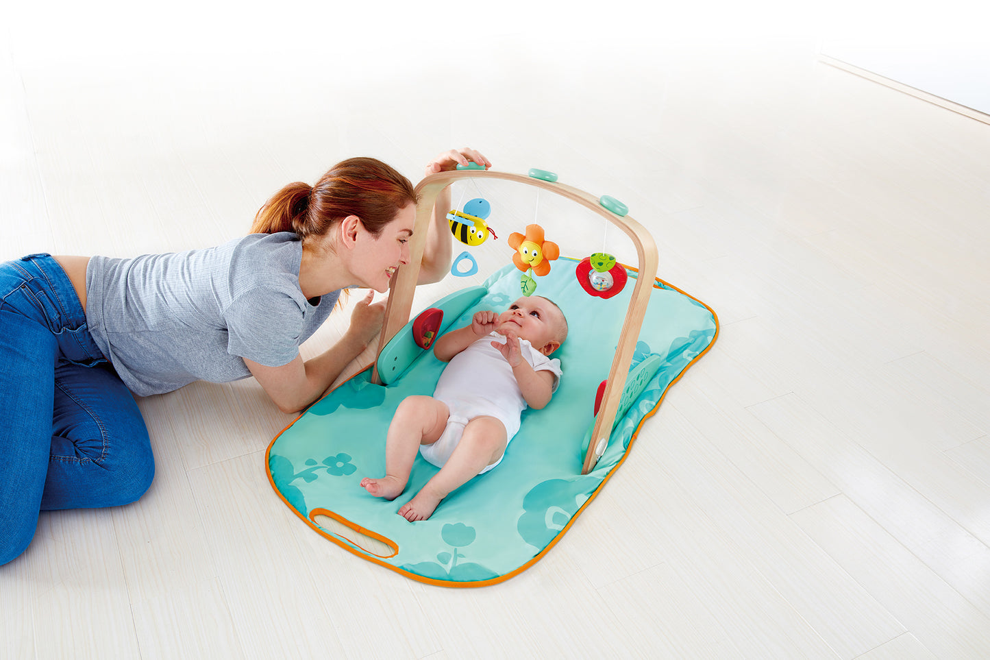 Hape Portable Baby Gym (D)