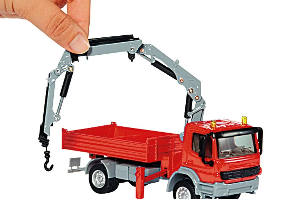 Siku 1:50 Mercedes Atego W/Crane