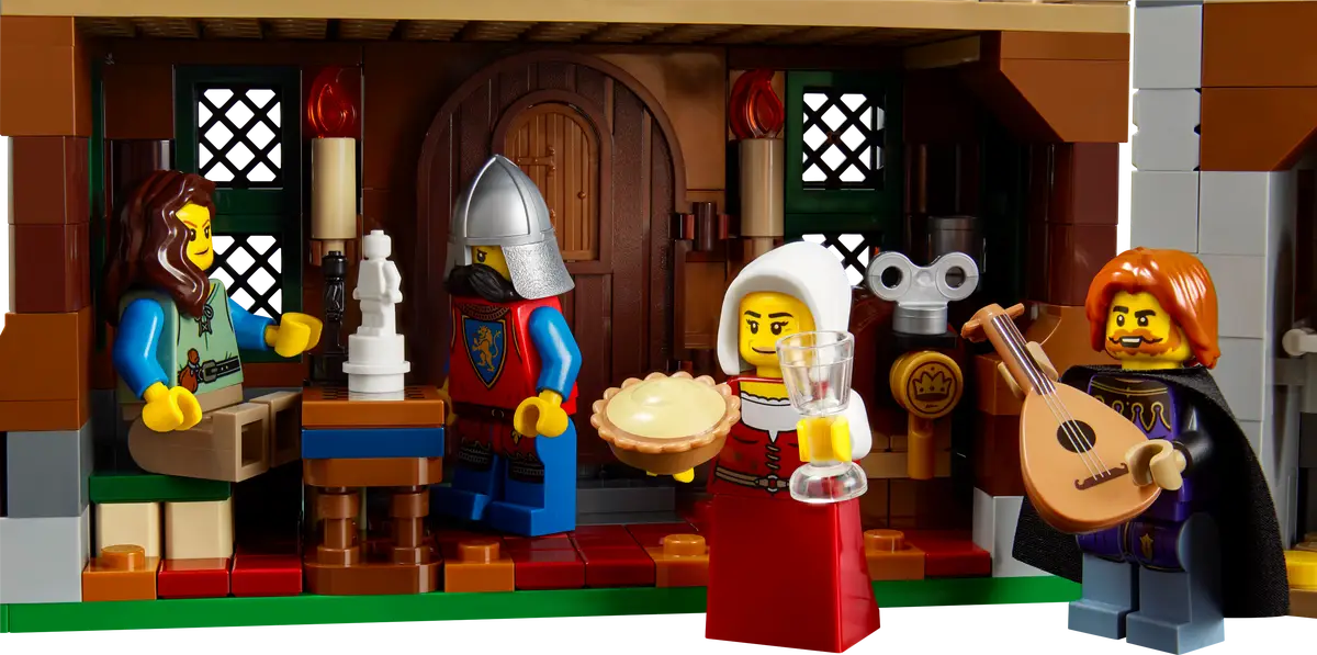 Lego Icons 10332 Medieval Town Square