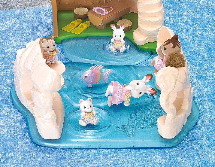 Sylvanian Families Secret Island Playhouse