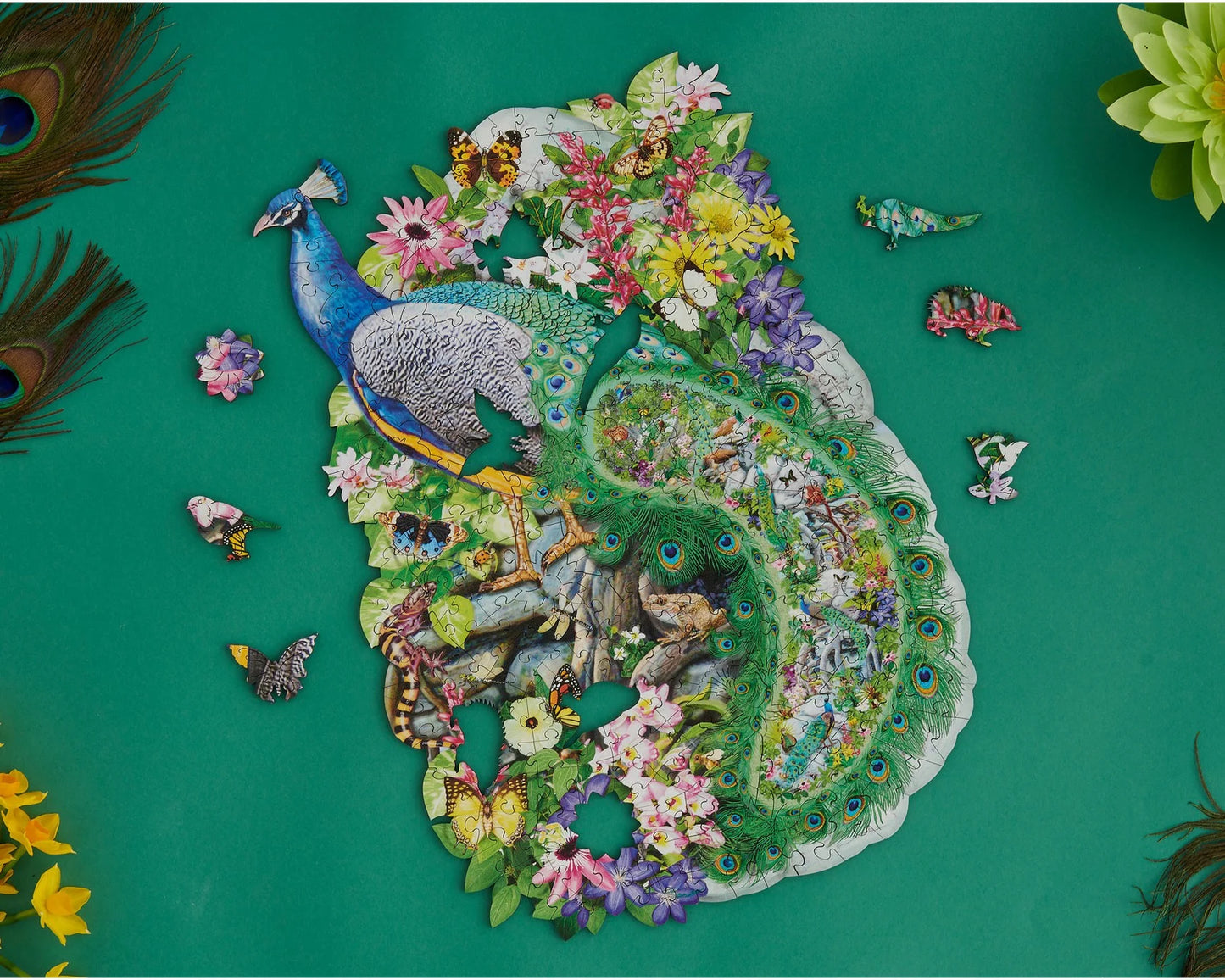 Wentworth Wooden Puzzles Peacock of India - Maxi 250 Pieces