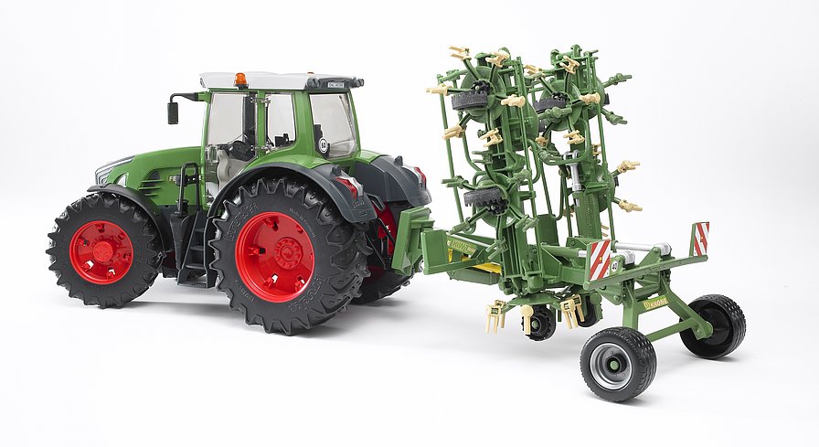 Bruder Krone trailed rotary tedder