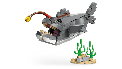 Lego Creator 31381 Fierce Shark with a Treasure Chest