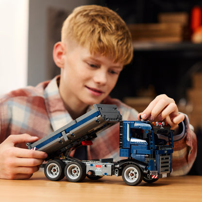 LEGO Technic 42203 Tipping Dump Truck