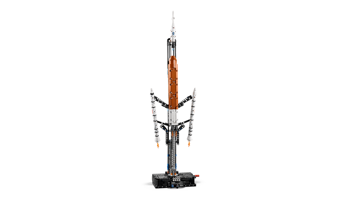 Lego Technic 42221 NASA Artemis Space Launch System Rocket