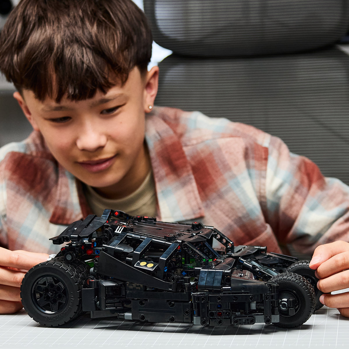 LEGO Technic 42239 Batmobile™ Tumbler