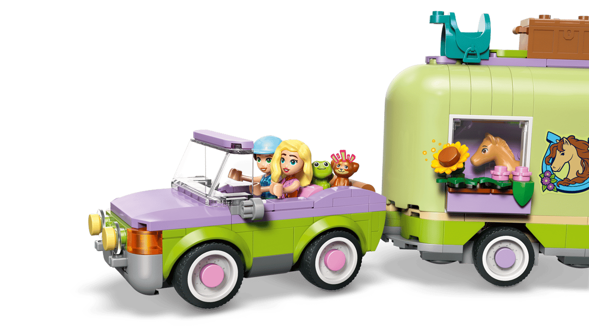Lego Friends 42695 Horse & Baby Foal Trailer