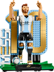 LEGO Editions Sports 43015 Special Edition S 2026 Messi Sculpture 2-in-1