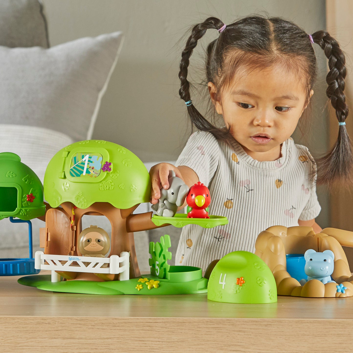 Learning Resources Peekaboo Safari Playset
