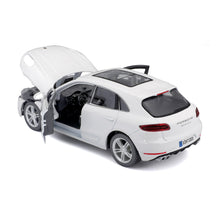 Bburago 1:24 Porsche Macan White