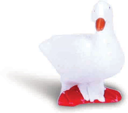 Bburago New Holland Farmland Playset With Chicken Coop