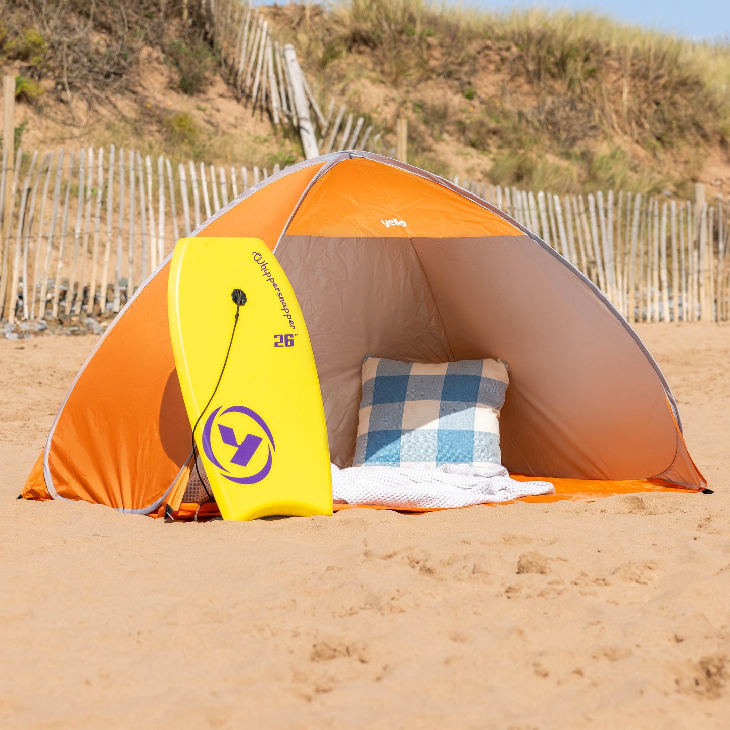 Yello Pop-Up Shelter