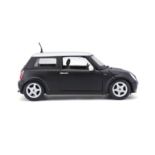 Maisto 1:24 Mini Cooper - Green