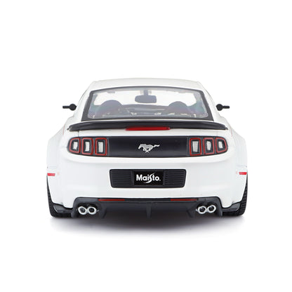 Maisto 1:24 2014 Ford Mustang Street Racer