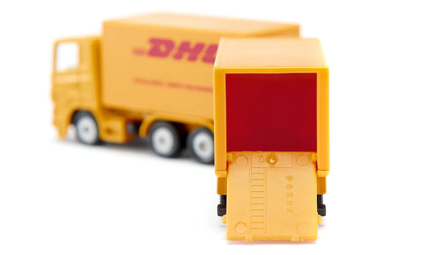 Siku 1:87 DHL Truck With Trailer