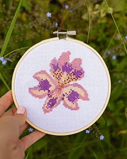 RHS Cross Stitch Kit-Peruvian Lily