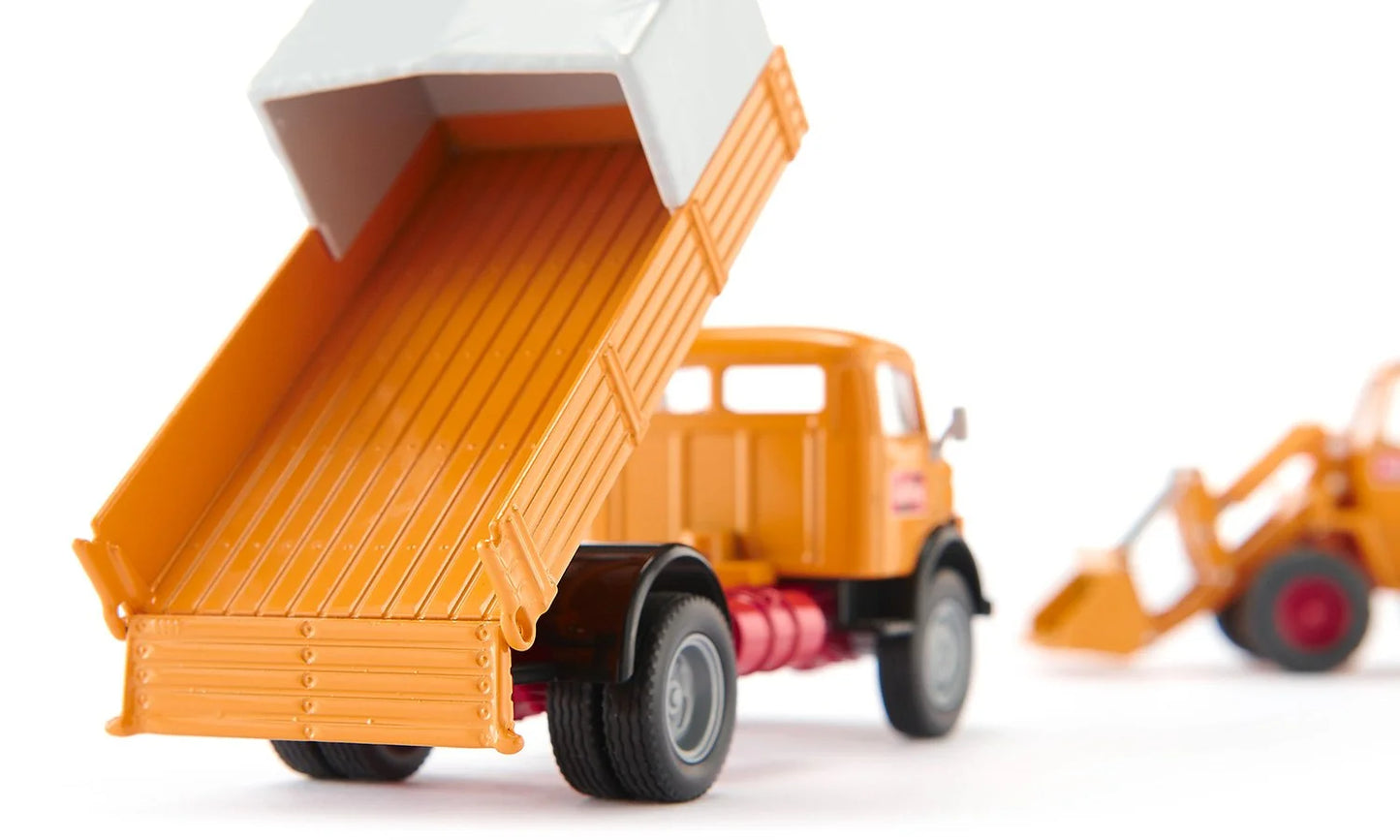 Siku 1:50 Mercedes-Benz 710 W/Kramer 411 Wheel Loader