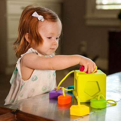 Fat Brain Toys OombeeCube - Sorter