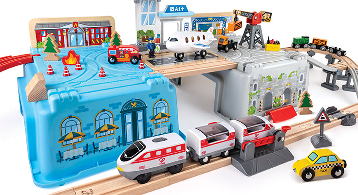 Hape Mega Metropolis Train Bucket Set (80 pieces)