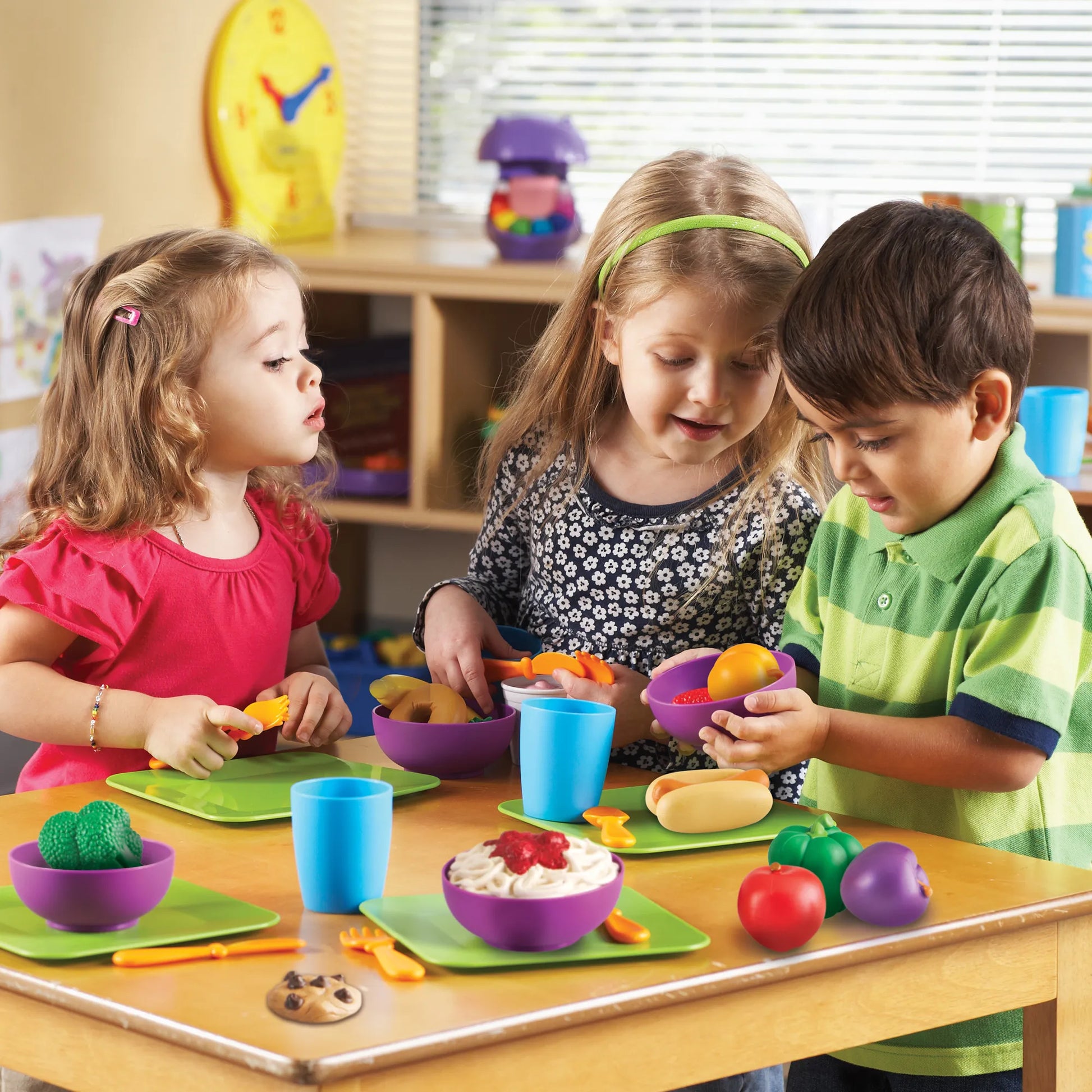Learning Resources New Sprouts® Classroom Play Food Set