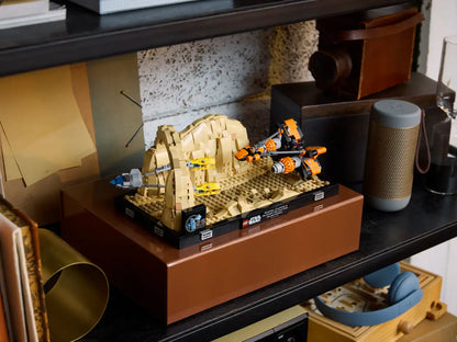 Lego Star Wars TM 75380 Mos Espa Podrace Diorama