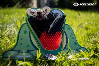 Schildkrot Feed the Frog Toss Game