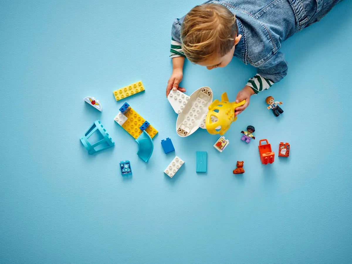 Lego DUPLO Town 10443 First Time at the Airport