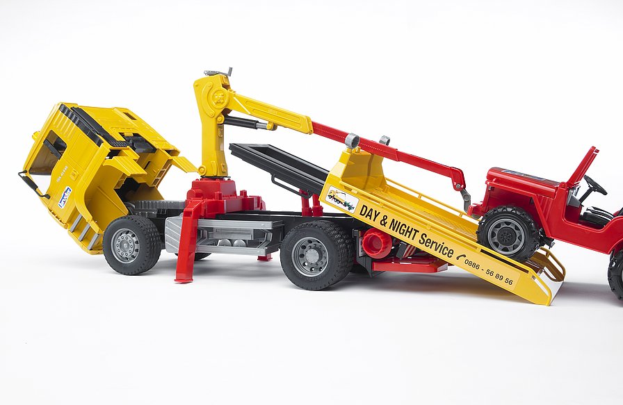 Bruder Man TGA Breakdown Truck W/Cross-Country Vehicle