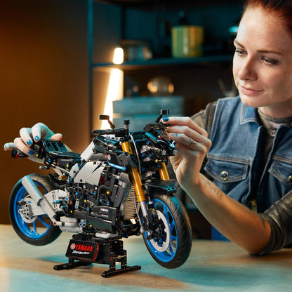 Lego Technic 42159 Yamaha MT-10 SP