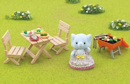 Sylvanian Families BBQ Picnic Set -Elephant Girl-