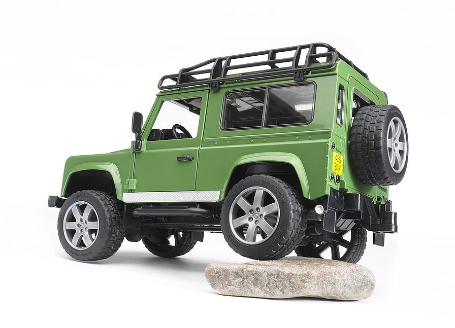 Bruder Land Rover Defender Station Wagon