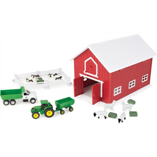 Britains John Deere 24pc Playset w/Red Barn