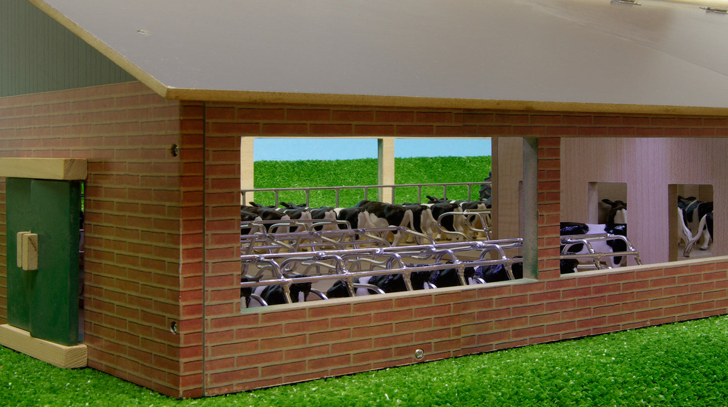 Kids Globe 1:32 Cattle Shed With Milking Parlour