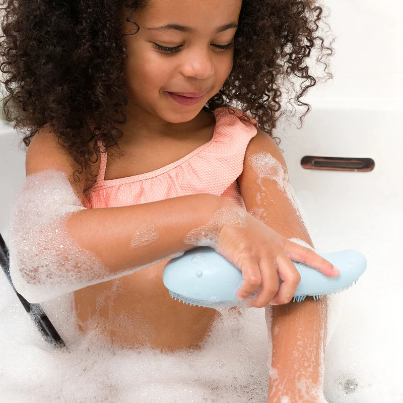 Oppi Flot Kuji the Whale - Bath Toy