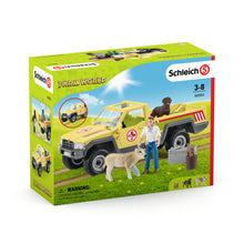 Schleich Veterinarian Visit At The Farm