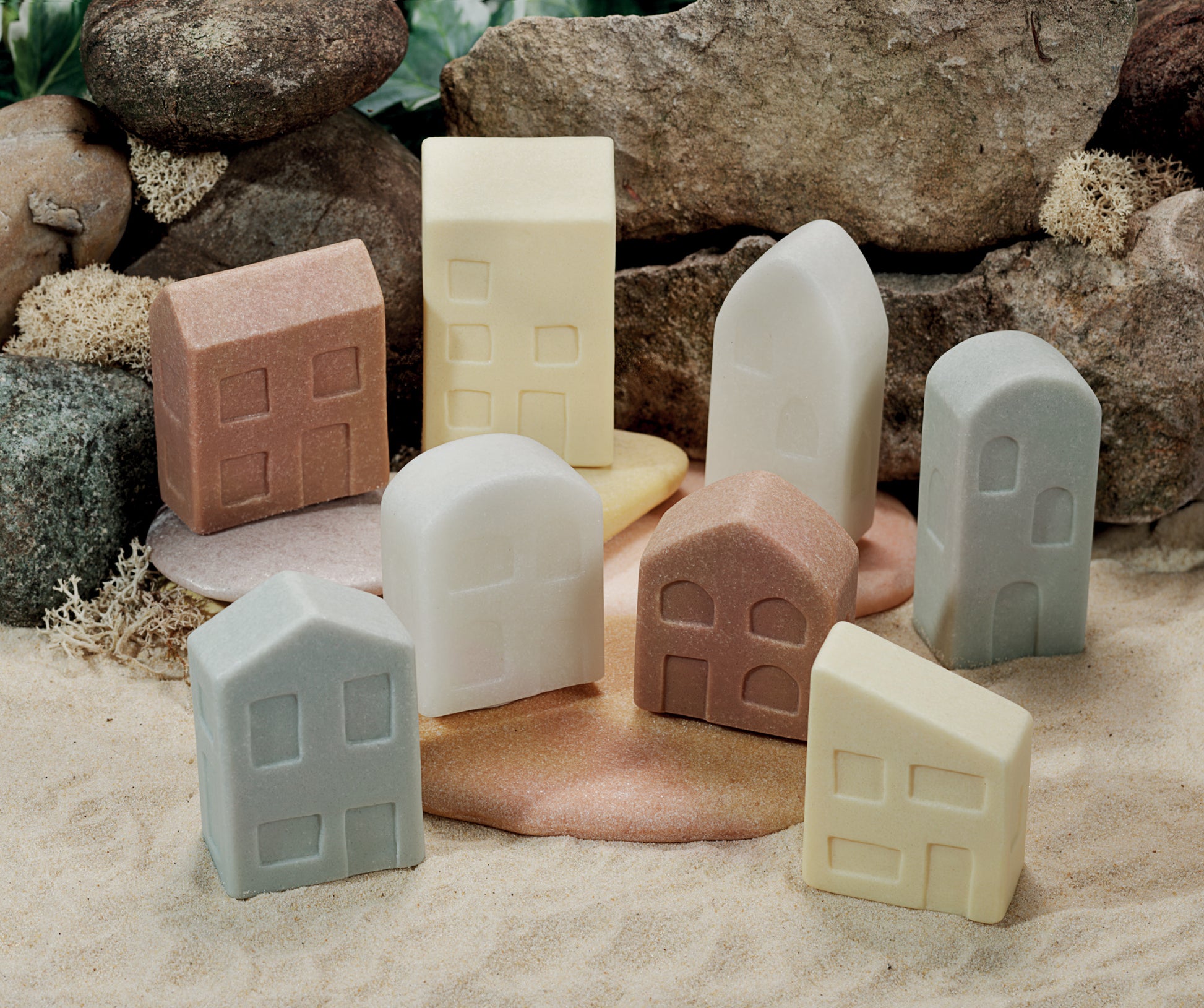 Yellow Door Little Lands – Houses