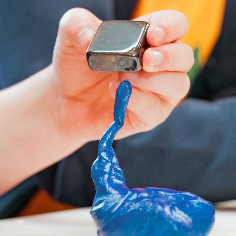 Crazy Aaron's Thinking Putty Magnectic Storm Tidal Wave