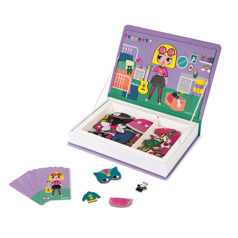 Janod Girl's Costumes Magneti'book